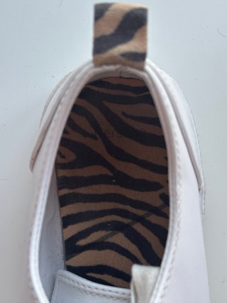 Zapatillas Bershka Blancas casi nuevas