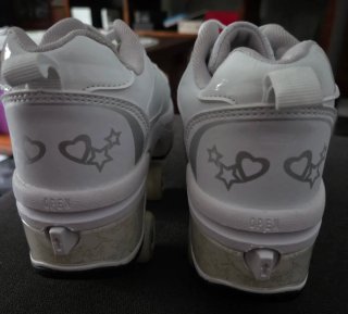 Zapatillas con ruedas, sin usar Talla 34