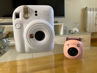 Camaras Instax Mini 12 y instax pal