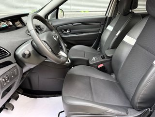 Renault Grand Scenic 2012