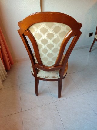 4 Sillas de salón estilo clásico