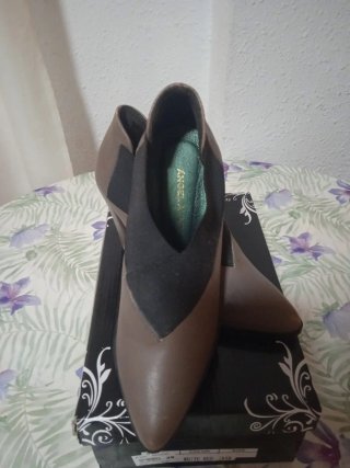 Botines mujer tacón cuña negro y marrón