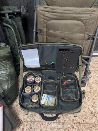 Kit pesca completo: barco, silla, cama