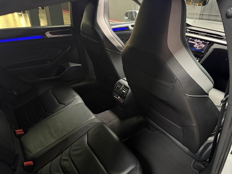 Volkswagen Arteon R-Line 2.0 TDI DSG 2022, foto 10