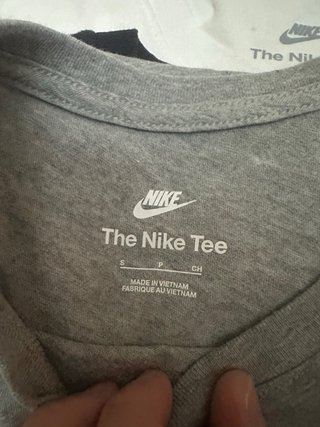 Camiseta Nike Gris Talla S