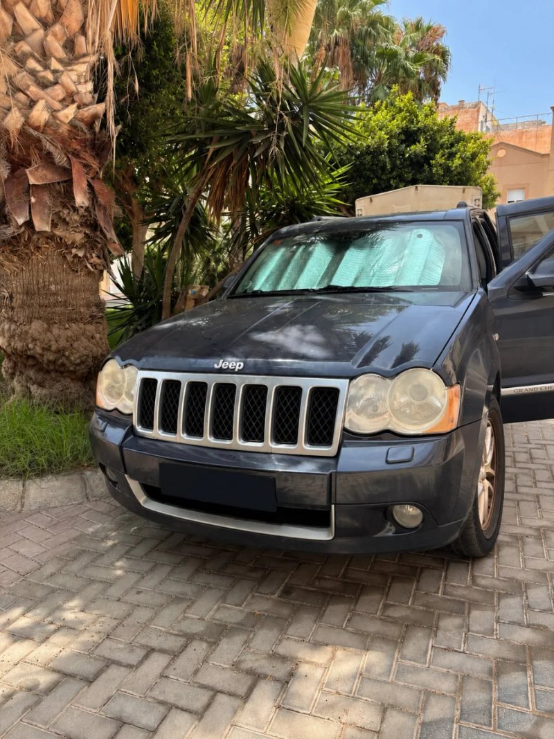 Jeep Cherokee 2009 - foto 1