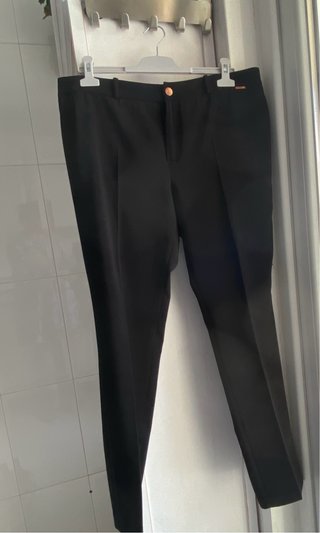 Pantalón de vestir negro talla 44