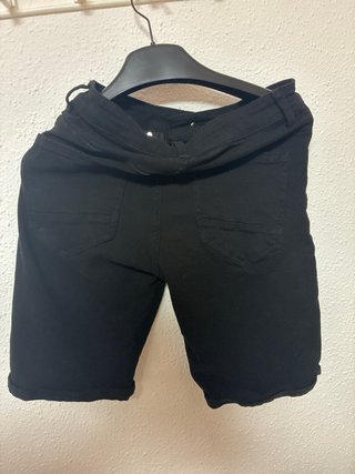 Pantalón vaquero negro