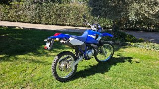 Yamaha DT 125 Enduro Azul y Blanca