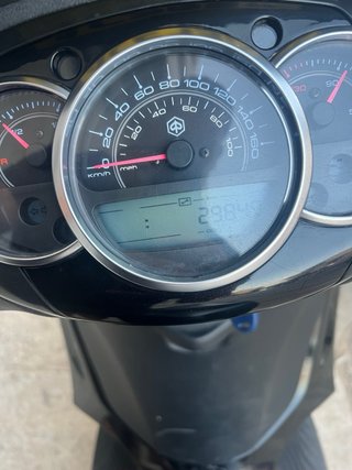 Piaggio Beverly 125 Negra