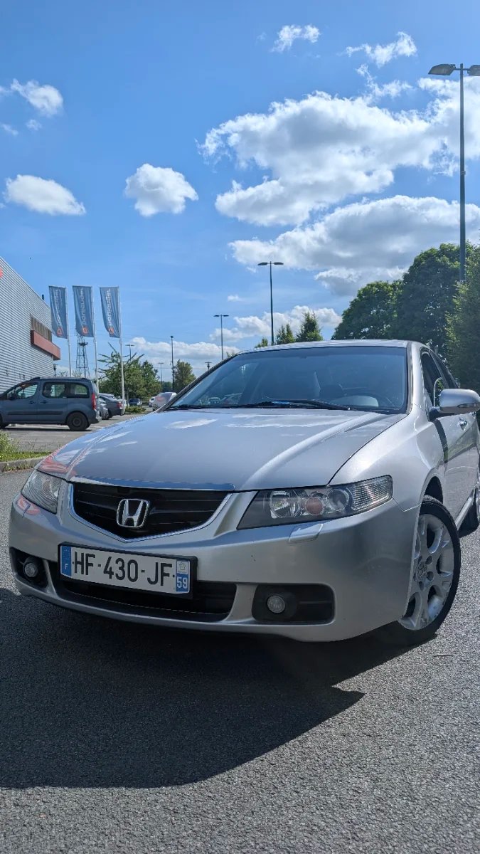 Honda Accord 2004 - foto 1
