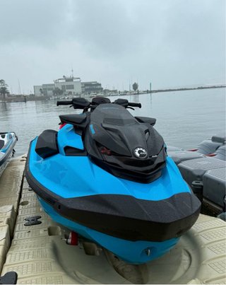 Sea-Doo RXP-X 325 con 34h.