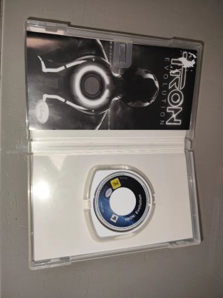 Lote 2 Juegos PSP: King Kong y Tron Evolution