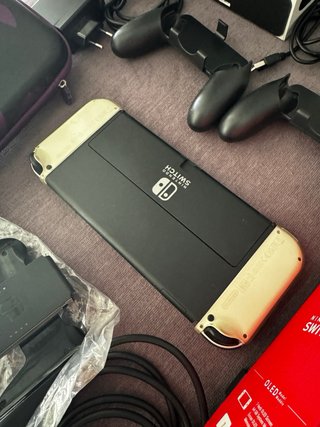 Nintendo Switch OLED Blanca + Accesorios