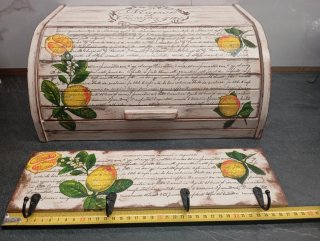 Colgador madera artesanal limones