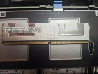 Servidor Dell 128GB RAM 5TB