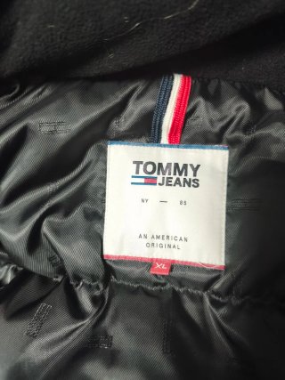 Cazadora Tommy Hilfiger Negra Talla XL