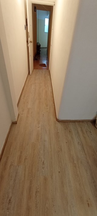 Instalación tarimas flotantes y vinílicos SPC
