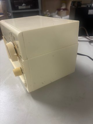 Radio Antigua Westinghouse Beige Válvulas