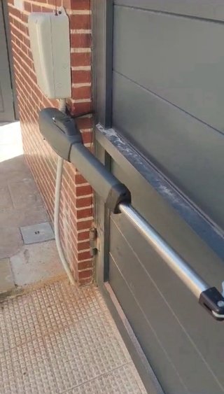 Servicio reparacion de puertas de garajes