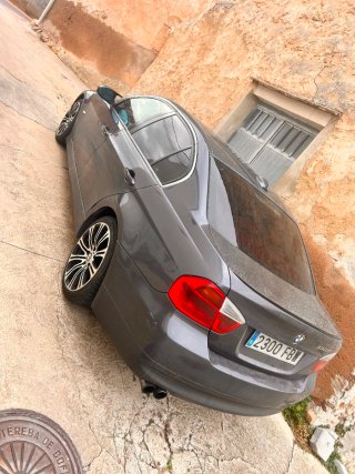 BMW e90 330d 2006