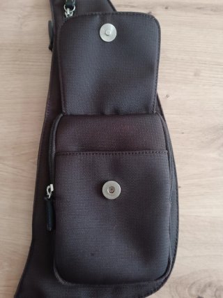 Bandolera Hexagona Marrón.