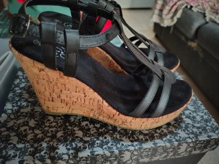Sandalias marrones con flecos