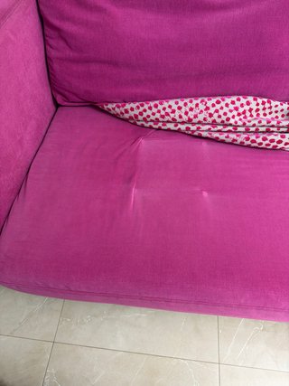 Sofá 2 plazas rosa desenfundable