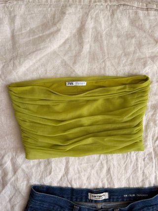 Top tul fruncido verde Zara