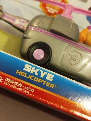 Juguete helicóptero Skye