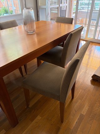Mesa de comedor con 6 sillas