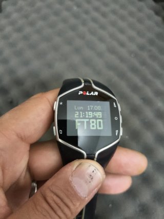 Reloj Polar FT80 Negro y Plateado