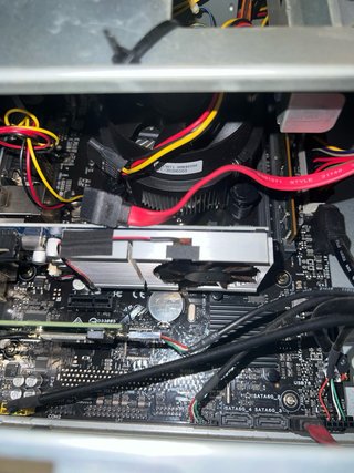 Pc sobremesa Asus (i5 9400f, 8gb ram, gt 710)