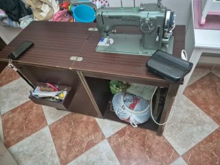 Máquina de coser Refrey Transforma 427