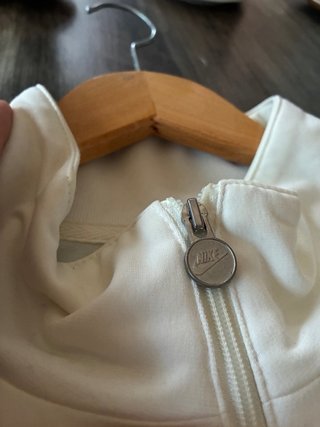 Sudadera Nike Vintage Blanca y Dorada