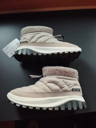 Botas Columbia Snowtrot Shorty Mujer Beige
