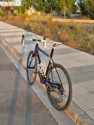 Fuji Altamira v3 Bicicleta de Carretera