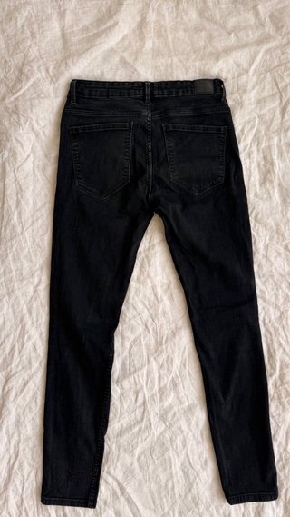 Vaqueros pitillo negros Zara Talla 40