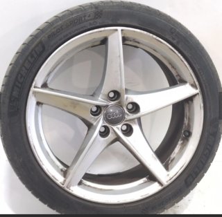 Llanta Audi A5 2019 5 radios sin neumatico
