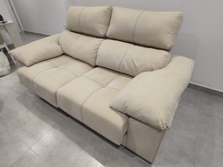 Sofá de 2 plazas beige