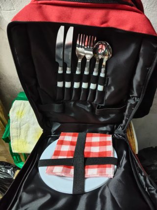 Mochila pícnic Caixa Sabadell roja