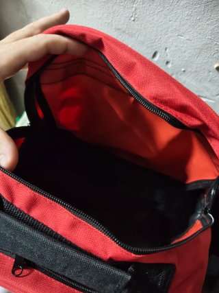 Mochila pícnic Caixa Sabadell roja