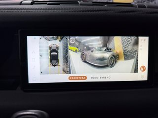 Land Rover Defender 2021