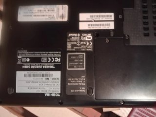 2 Portátiles Toshiba  para piezas No foncionan