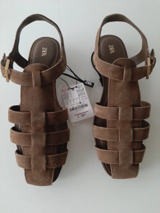 Sandalias cangrejeras Zara serraje marrón talla 40