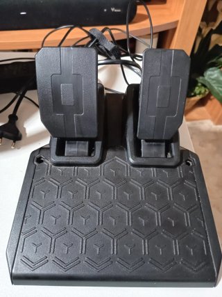 Volante con pedales Thrustmaster T128 Xbox y Pc