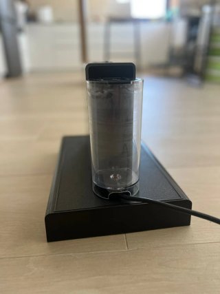 Cafetera Nespresso Krups Gris con cajón capsulas