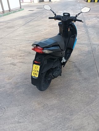 Peugeot Speedfight Scooter Azul y Negro