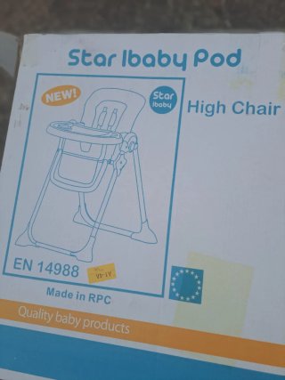 Trona infantil con estampado de jirafas