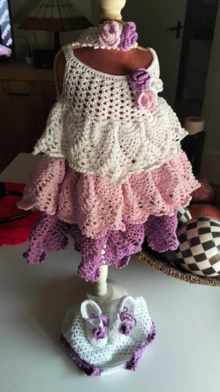 Vestido crochet bebé Reborn + zapatos
